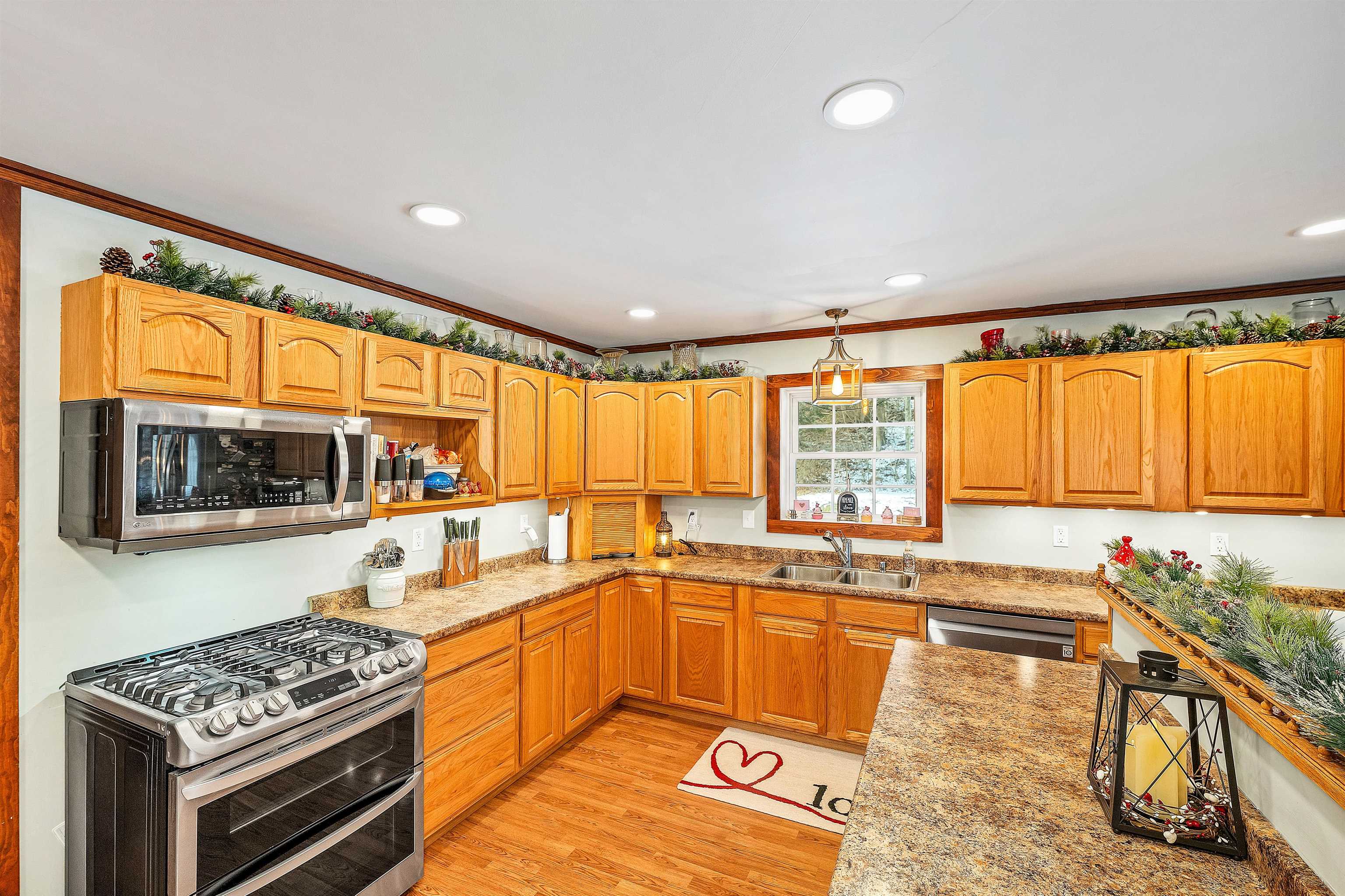 Hartland, Vermont 05048, United States, 5 Bedrooms Bedrooms, ,5 BathroomsBathrooms,Residential,Active,15987