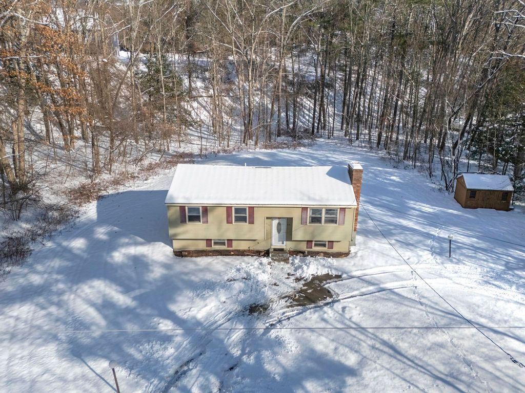Photo of 93 Jason Drive, Goffstown, NH 03045 (MLS # 5071341)