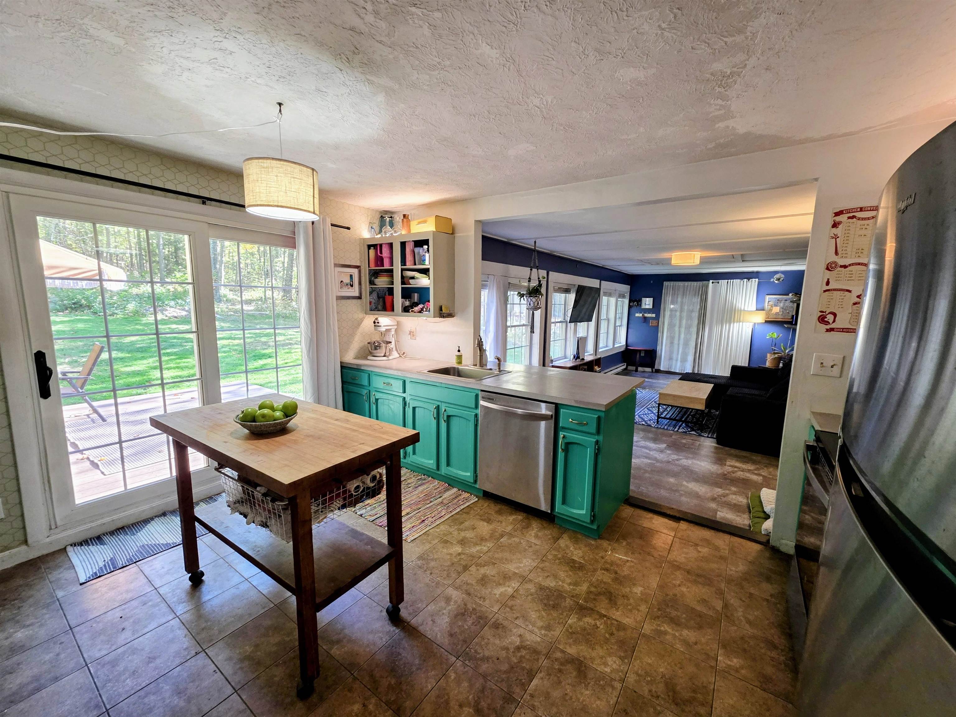 Hooksett, New Hampshire 03106, United States, 3 Bedrooms Bedrooms, ,1 BathroomBathrooms,Residential,Pending,223952