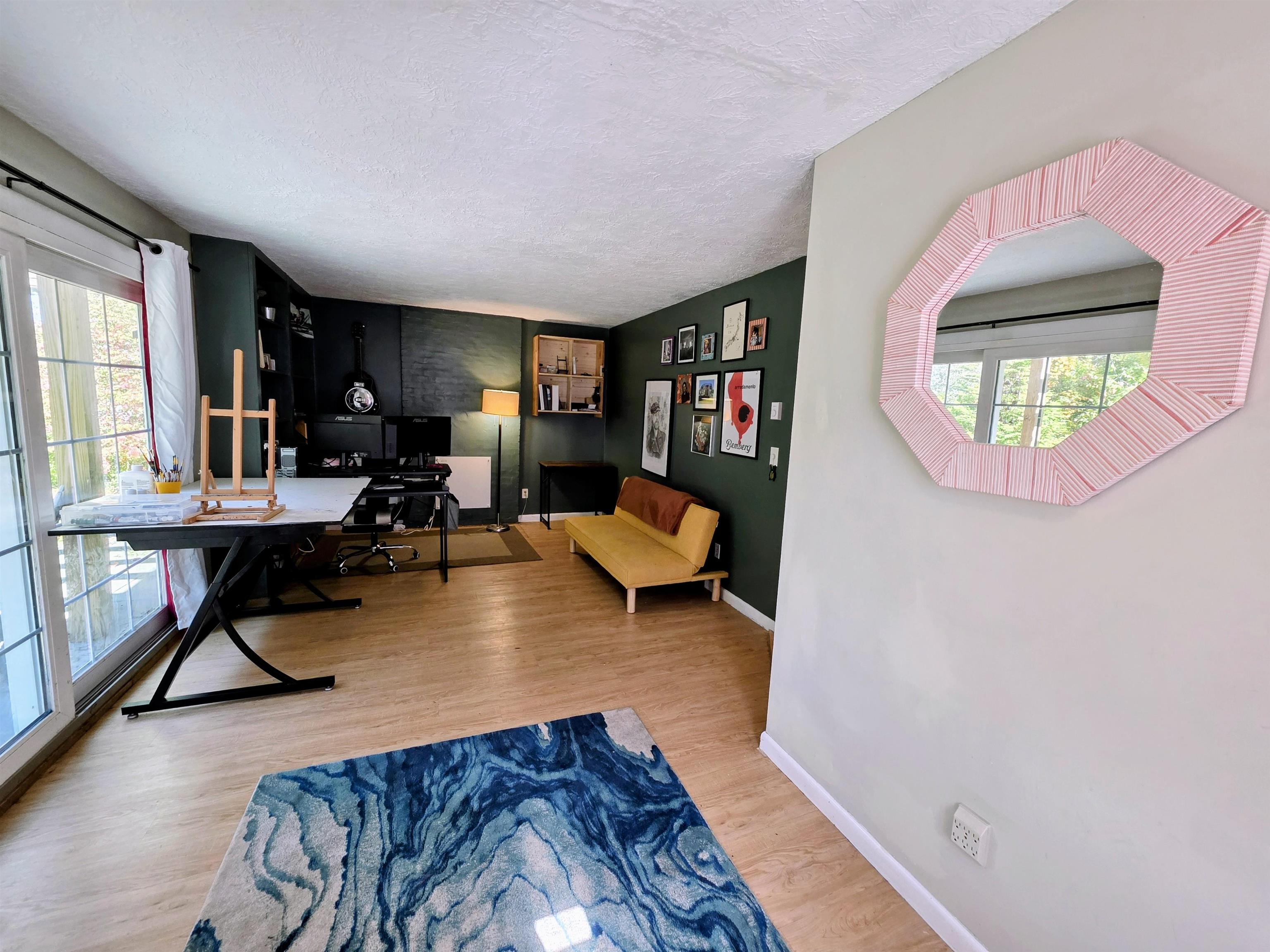 Hooksett, New Hampshire 03106, United States, 3 Bedrooms Bedrooms, ,1 BathroomBathrooms,Residential,Pending,223952