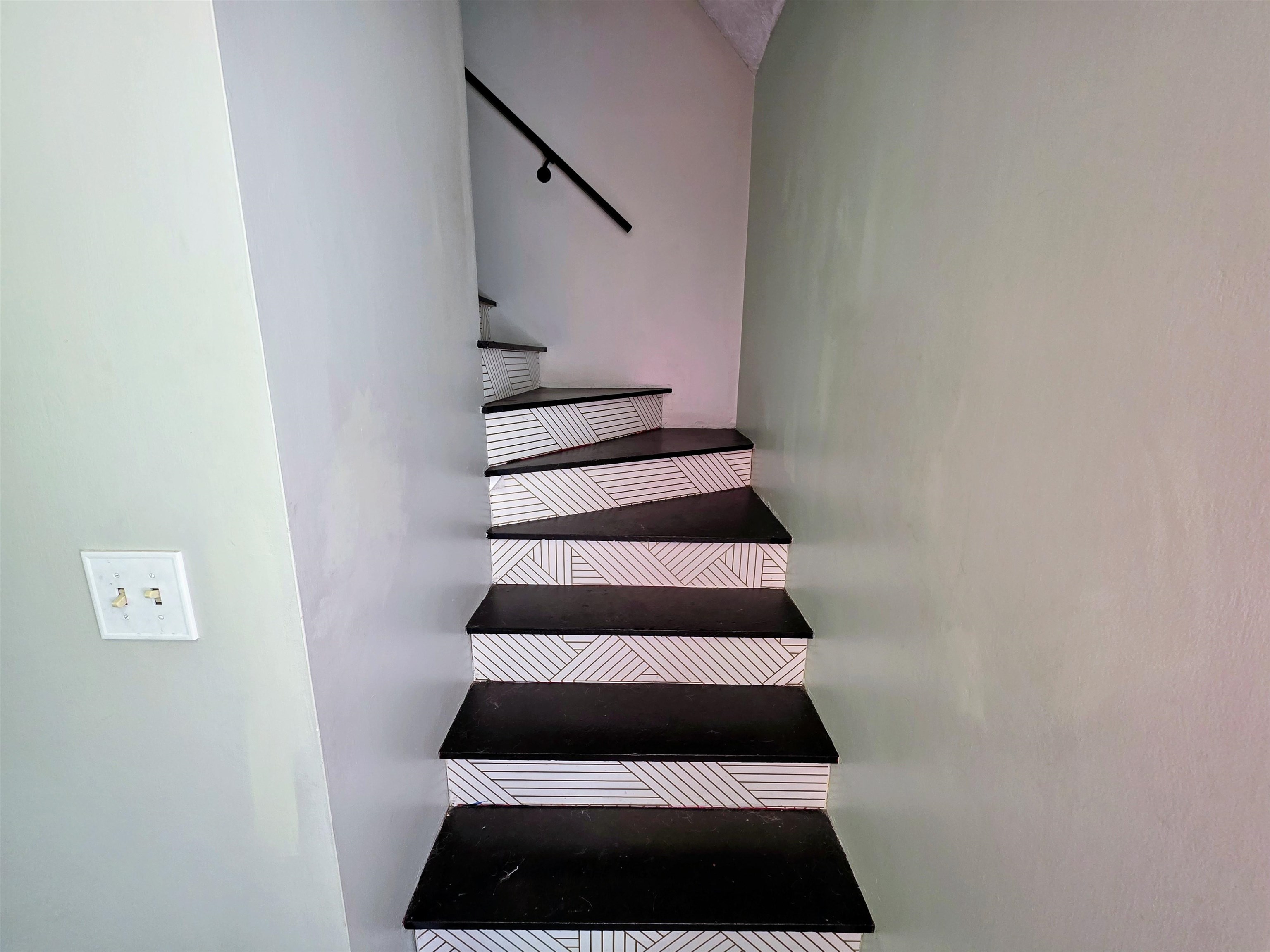 Hooksett, New Hampshire 03106, United States, 3 Bedrooms Bedrooms, ,1 BathroomBathrooms,Residential,Pending,223952