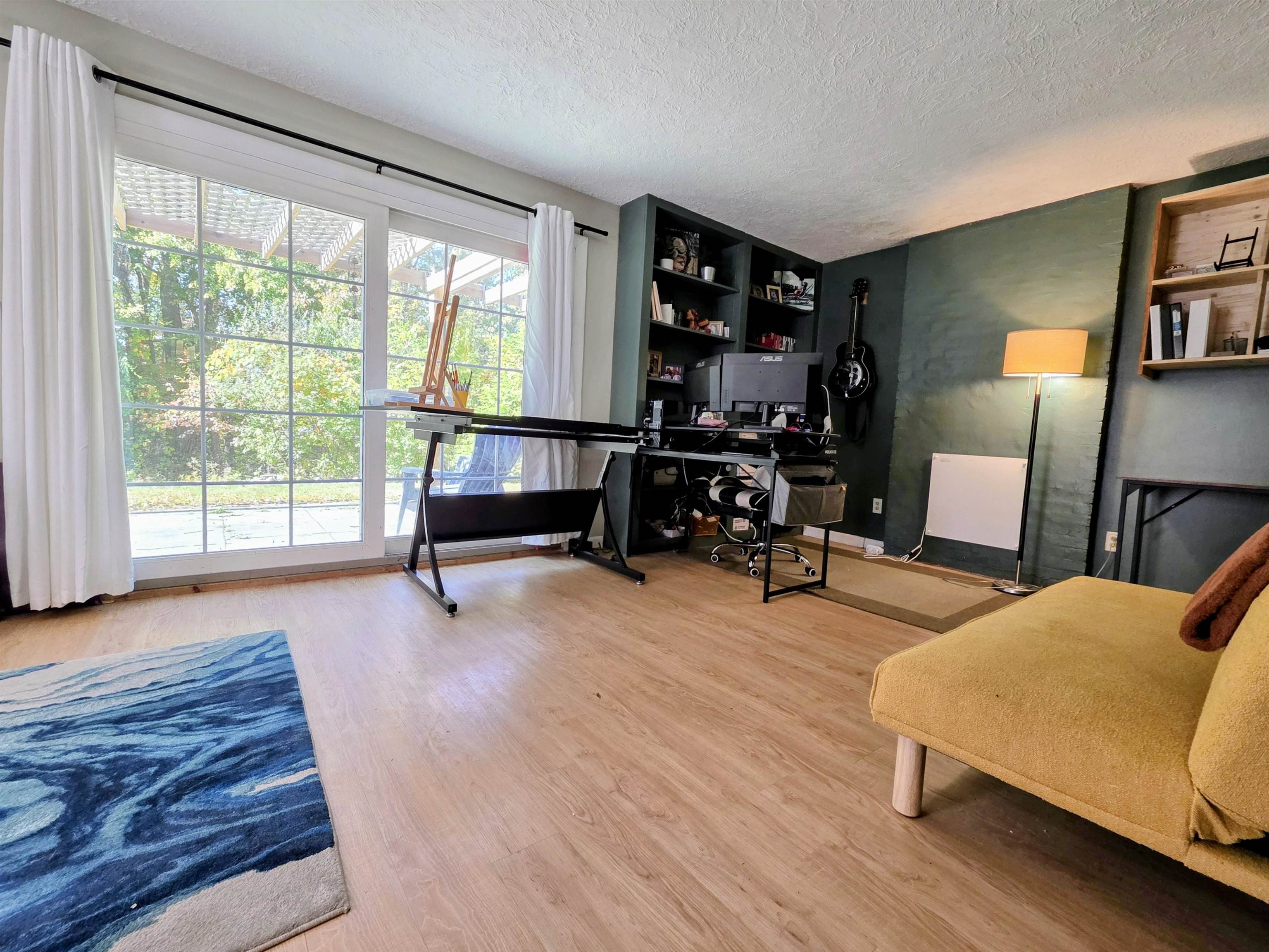 Hooksett, New Hampshire 03106, United States, 3 Bedrooms Bedrooms, ,1 BathroomBathrooms,Residential,Pending,223952