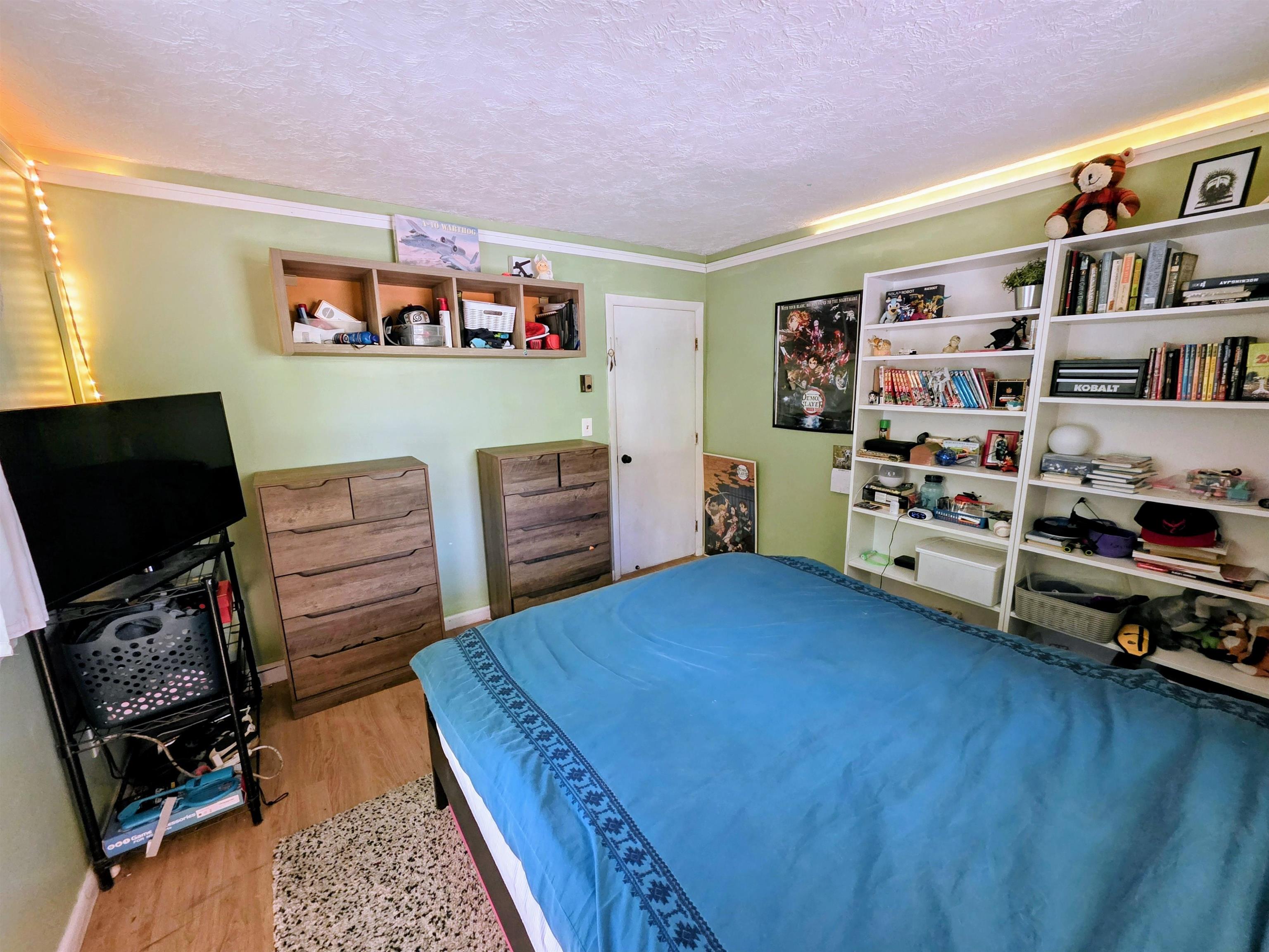 Hooksett, New Hampshire 03106, United States, 3 Bedrooms Bedrooms, ,1 BathroomBathrooms,Residential,Pending,223952