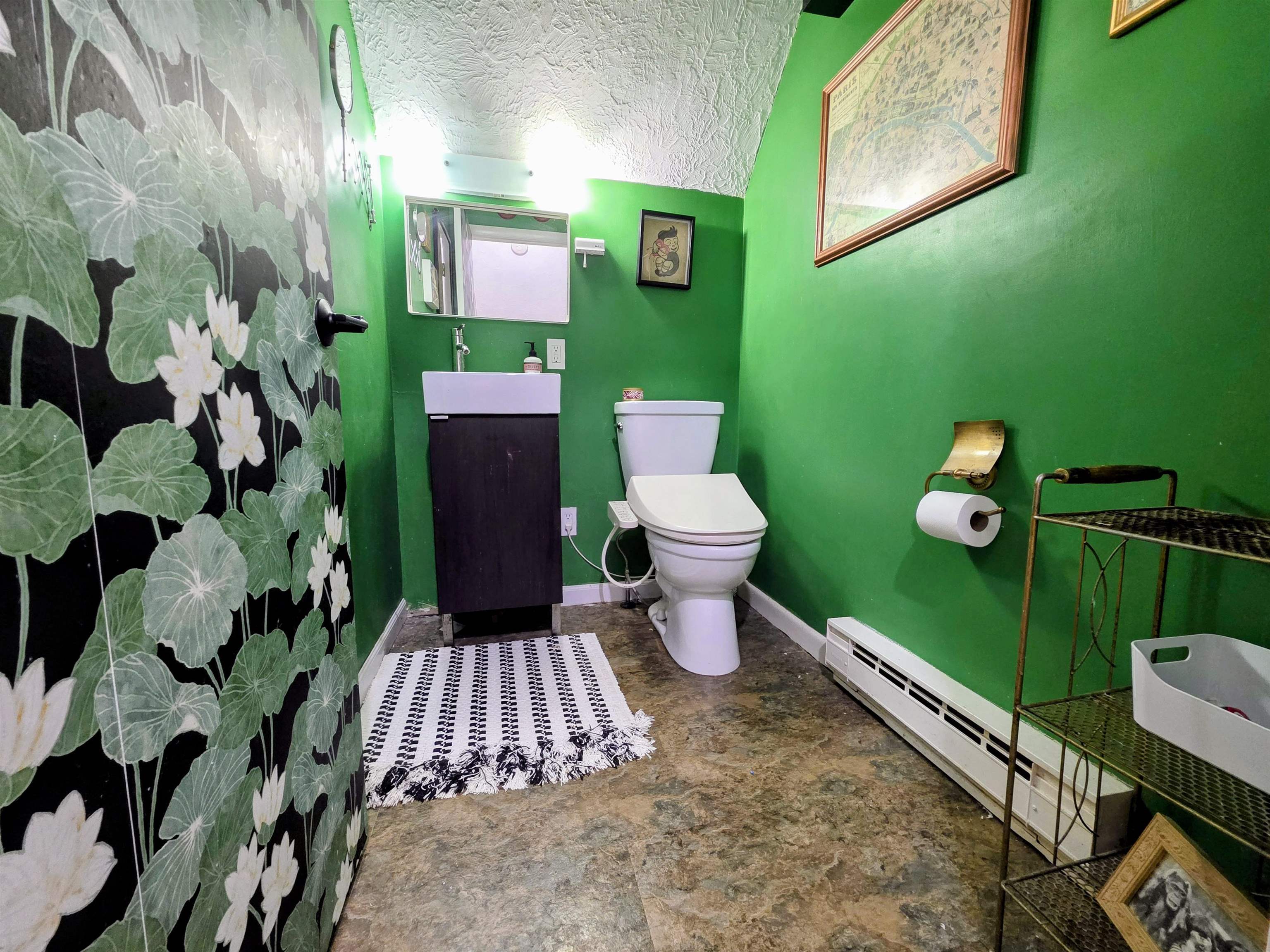 Hooksett, New Hampshire 03106, United States, 3 Bedrooms Bedrooms, ,1 BathroomBathrooms,Residential,Pending,223952