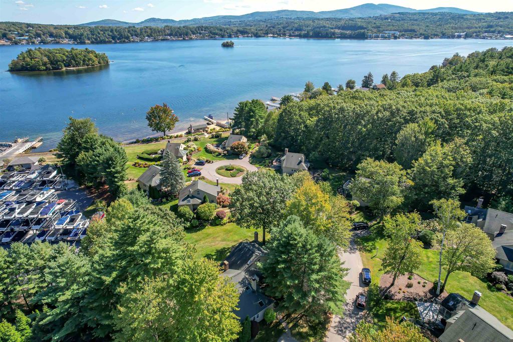 Photo of 8 Crane Circle #B, Laconia, NH 03246 (MLS # 5078165)