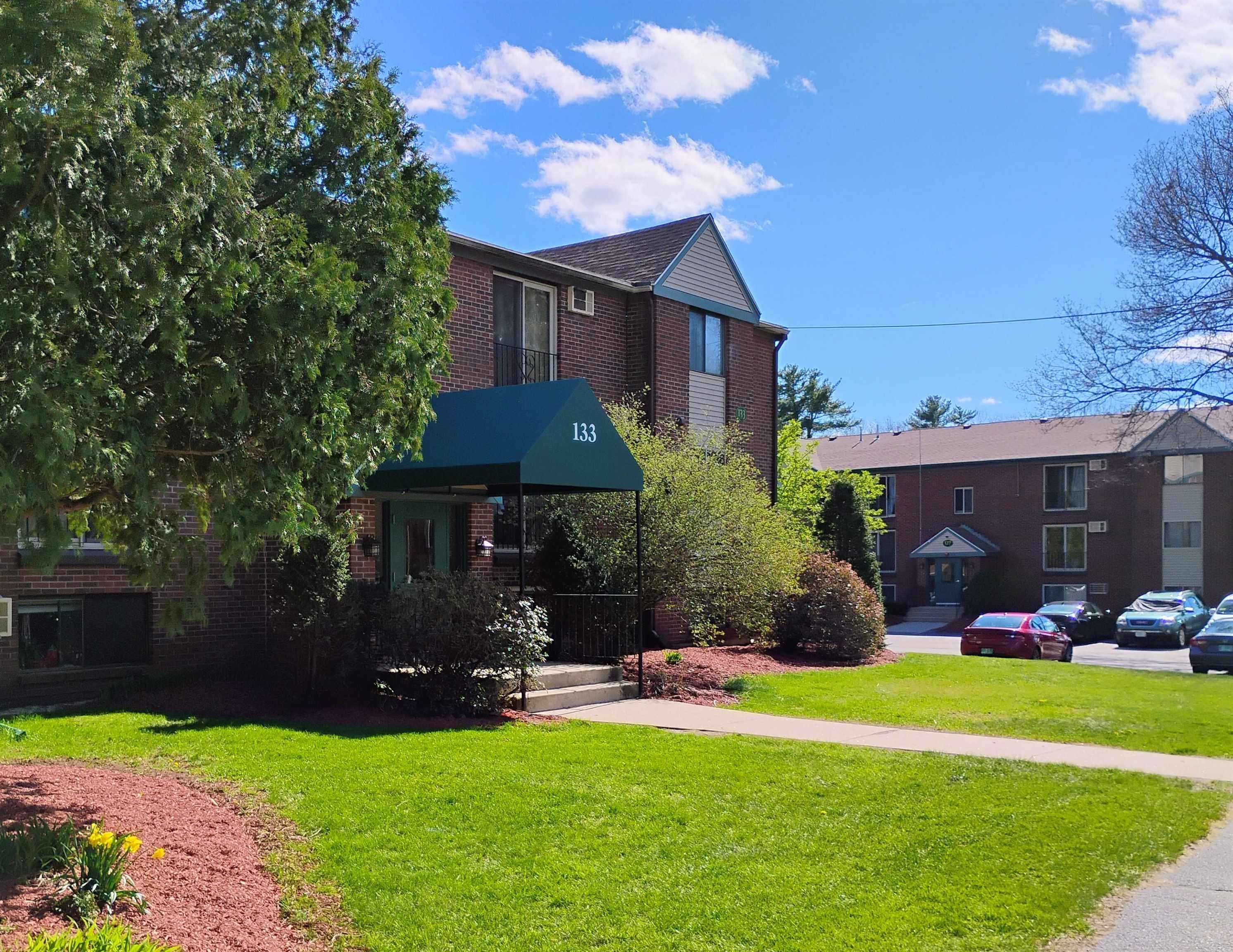 133 ENGLISH VILLAGE Road 303
