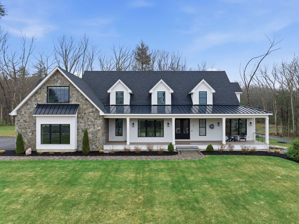 Photo of 10 Hobart Lane, Hollis, NH 03049 (MLS # 5082080)