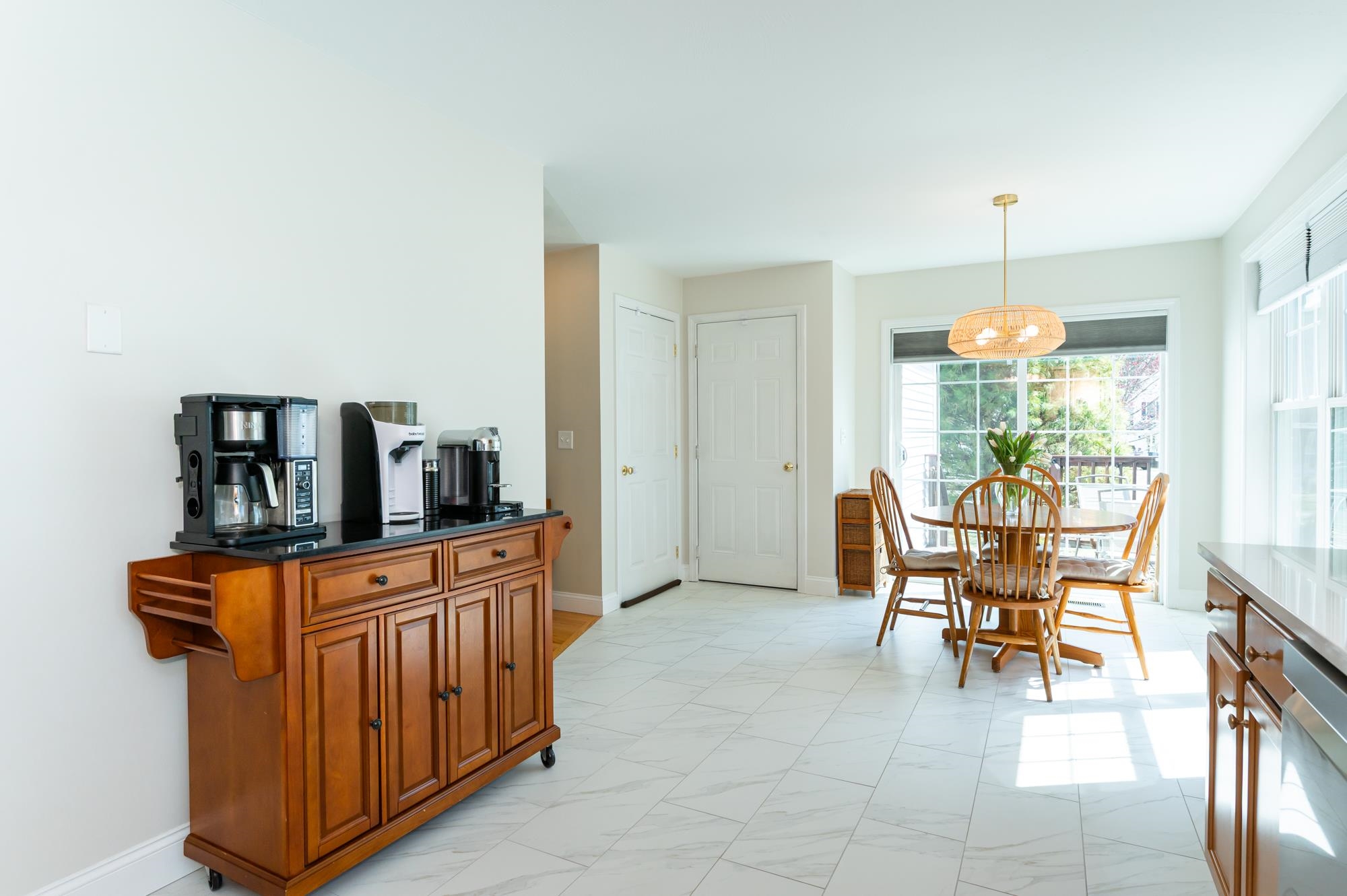 Amherst, New Hampshire 03031, United States, 2 Bedrooms Bedrooms, ,2 BathroomsBathrooms,Residential,Pending,108505