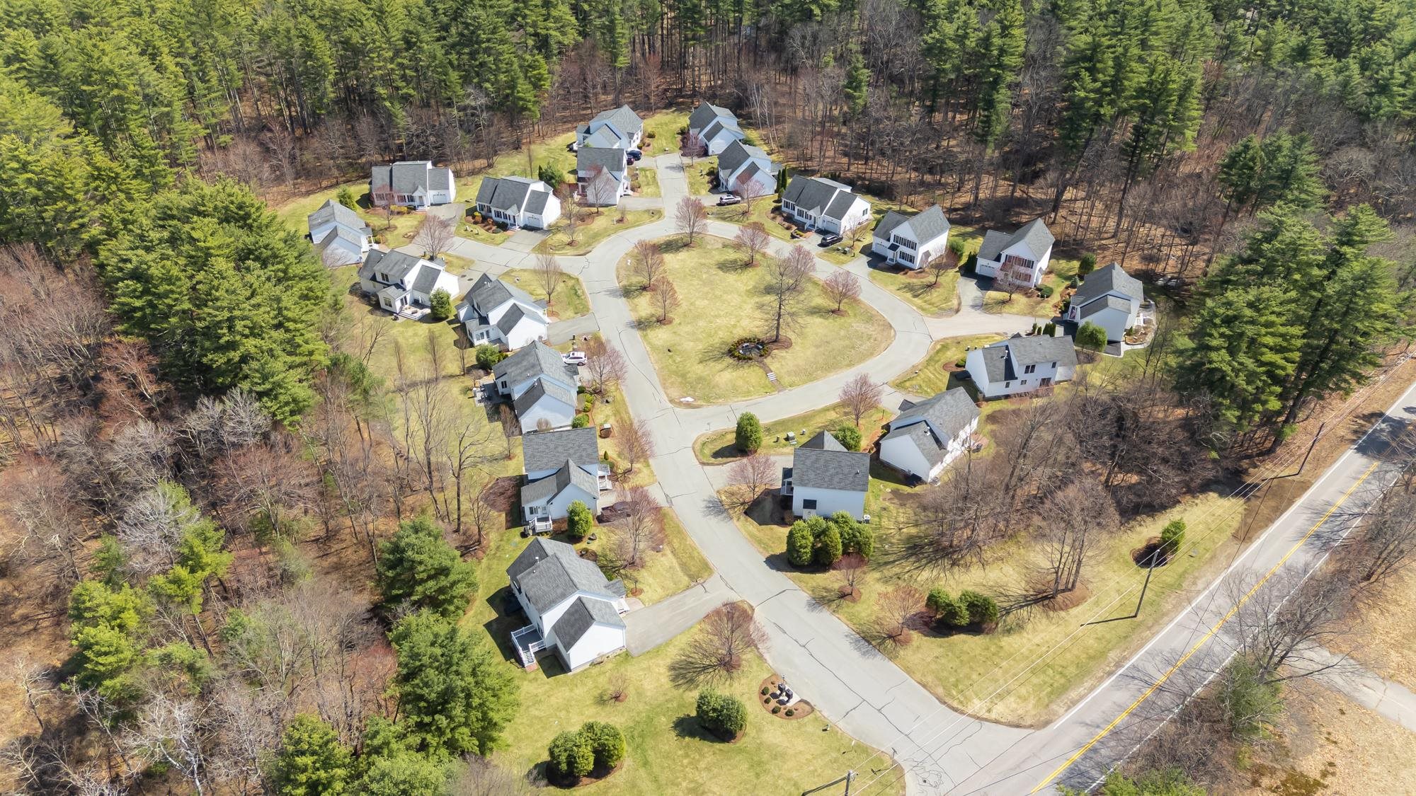 Amherst, New Hampshire 03031, United States, 2 Bedrooms Bedrooms, ,2 BathroomsBathrooms,Residential,Pending,108505