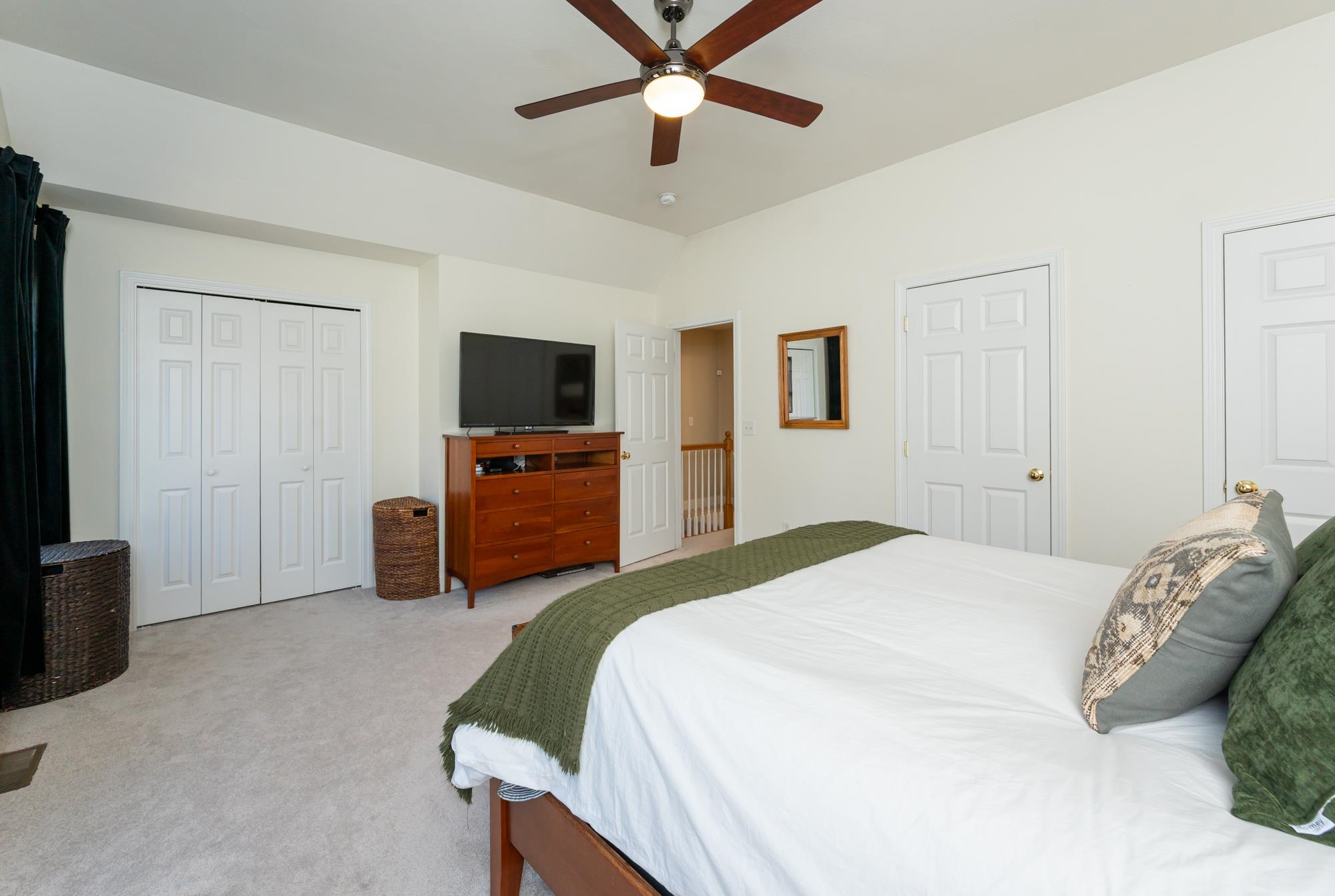 Amherst, New Hampshire 03031, United States, 2 Bedrooms Bedrooms, ,2 BathroomsBathrooms,Residential,Pending,108505