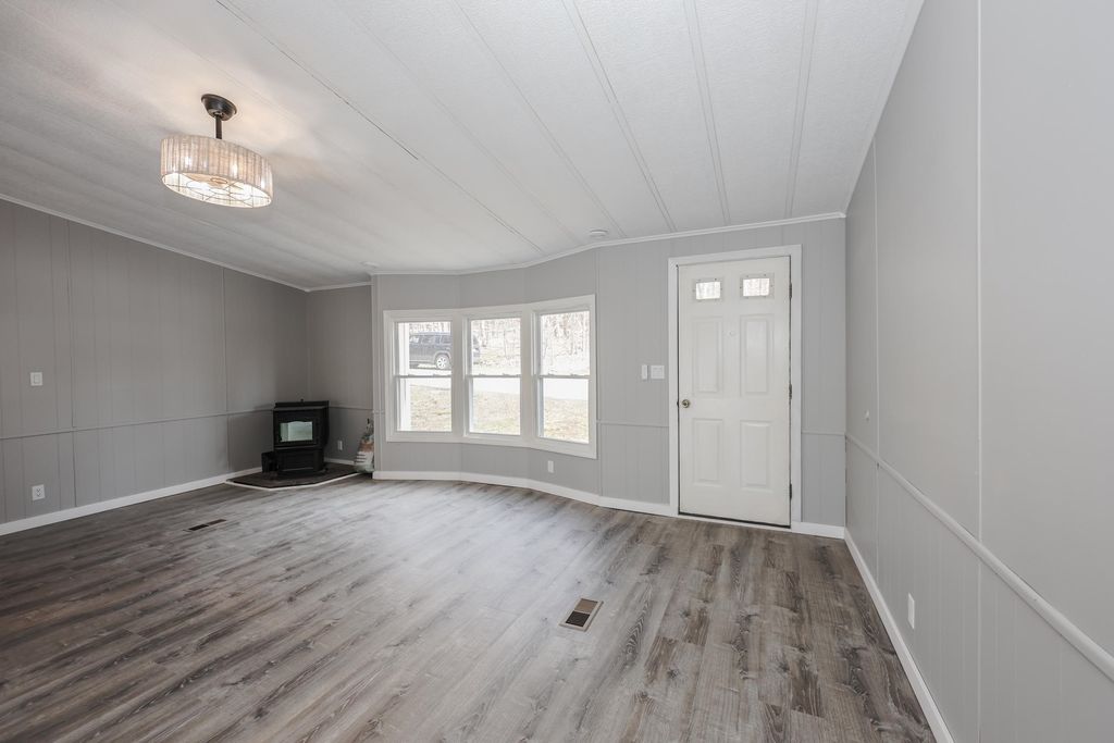 Photo of 24 Donald Drive, Goffstown, NH 03045 (MLS # 5083966)