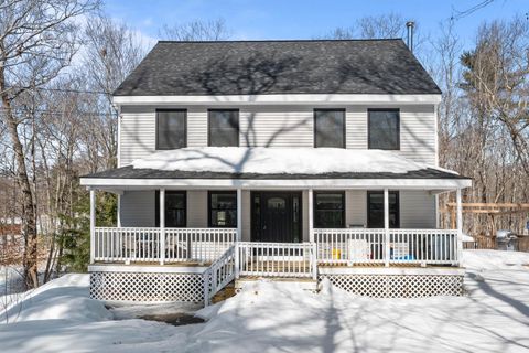 162 Lakeside Oaks Drive Barrington NH 03825