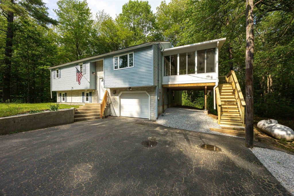 Photo of 222 Daniel Webster Highway, Boscawen, NH 03303 (MLS # 5069035)