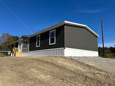 Photo of 2 Gallo Way, Litchfield, NH 03052 (MLS # 5048822)