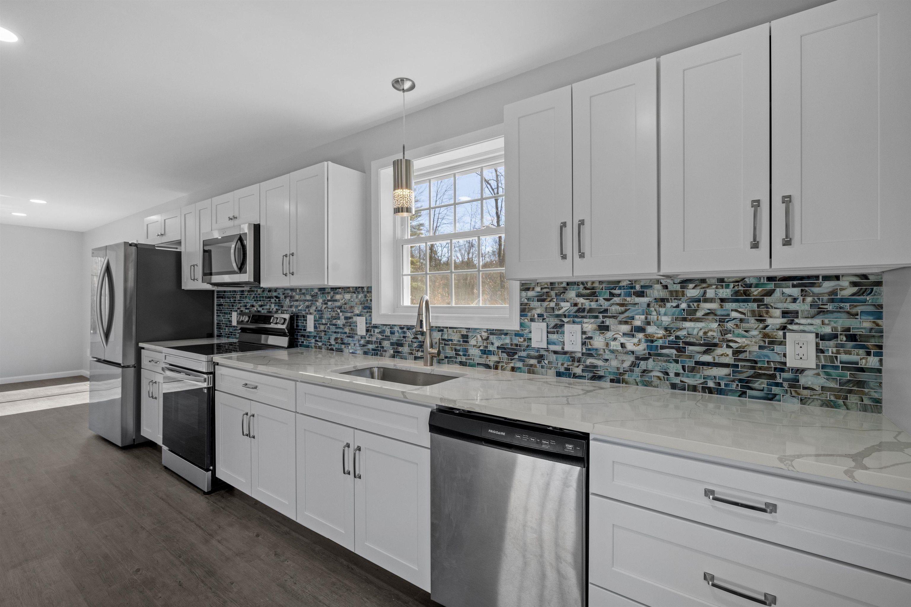 Chichester, New Hampshire 03258, United States, 3 Bedrooms Bedrooms, ,2 BathroomsBathrooms,Residential,Active,29946