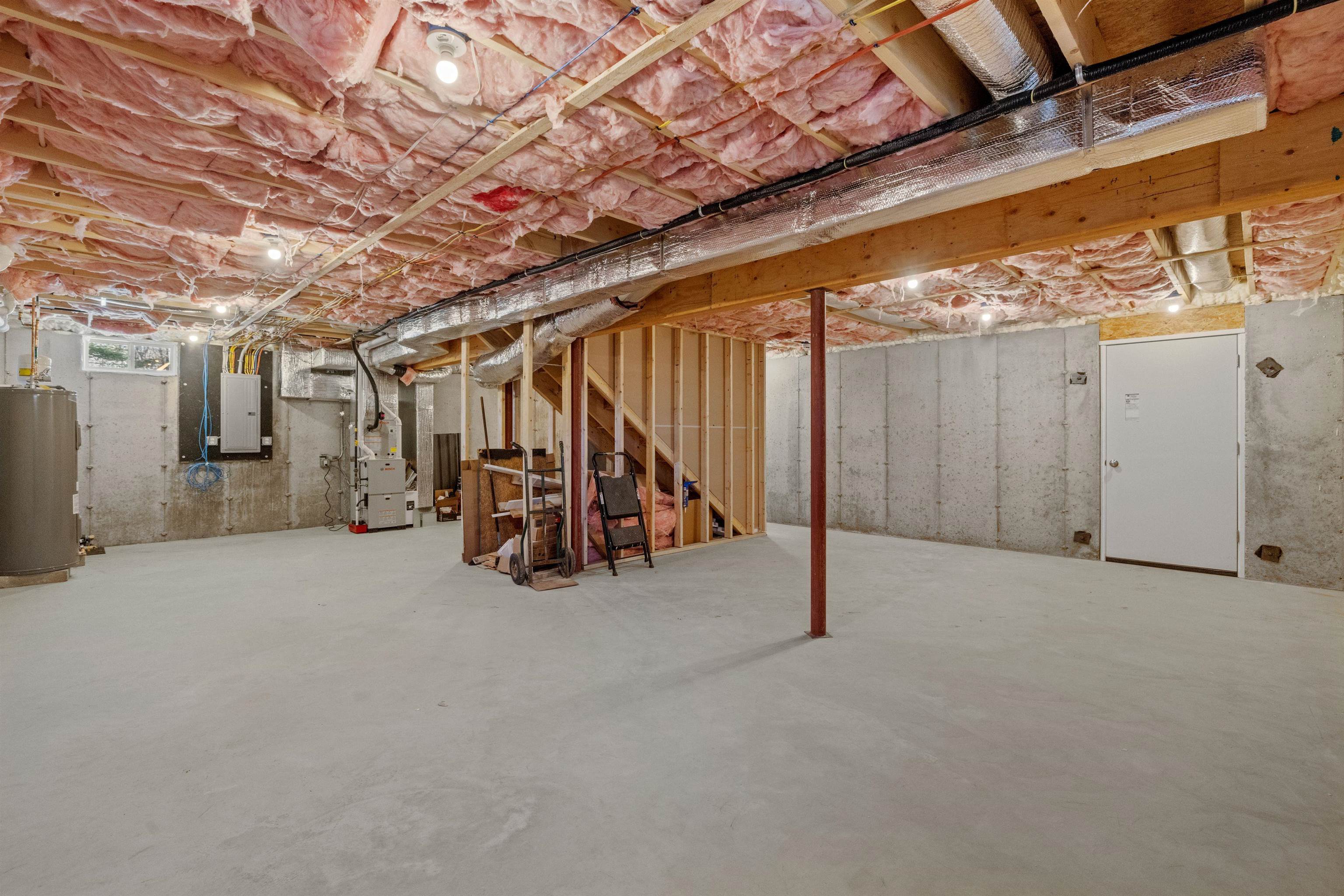 Chichester, New Hampshire 03258, United States, 3 Bedrooms Bedrooms, ,2 BathroomsBathrooms,Residential,Active,29946