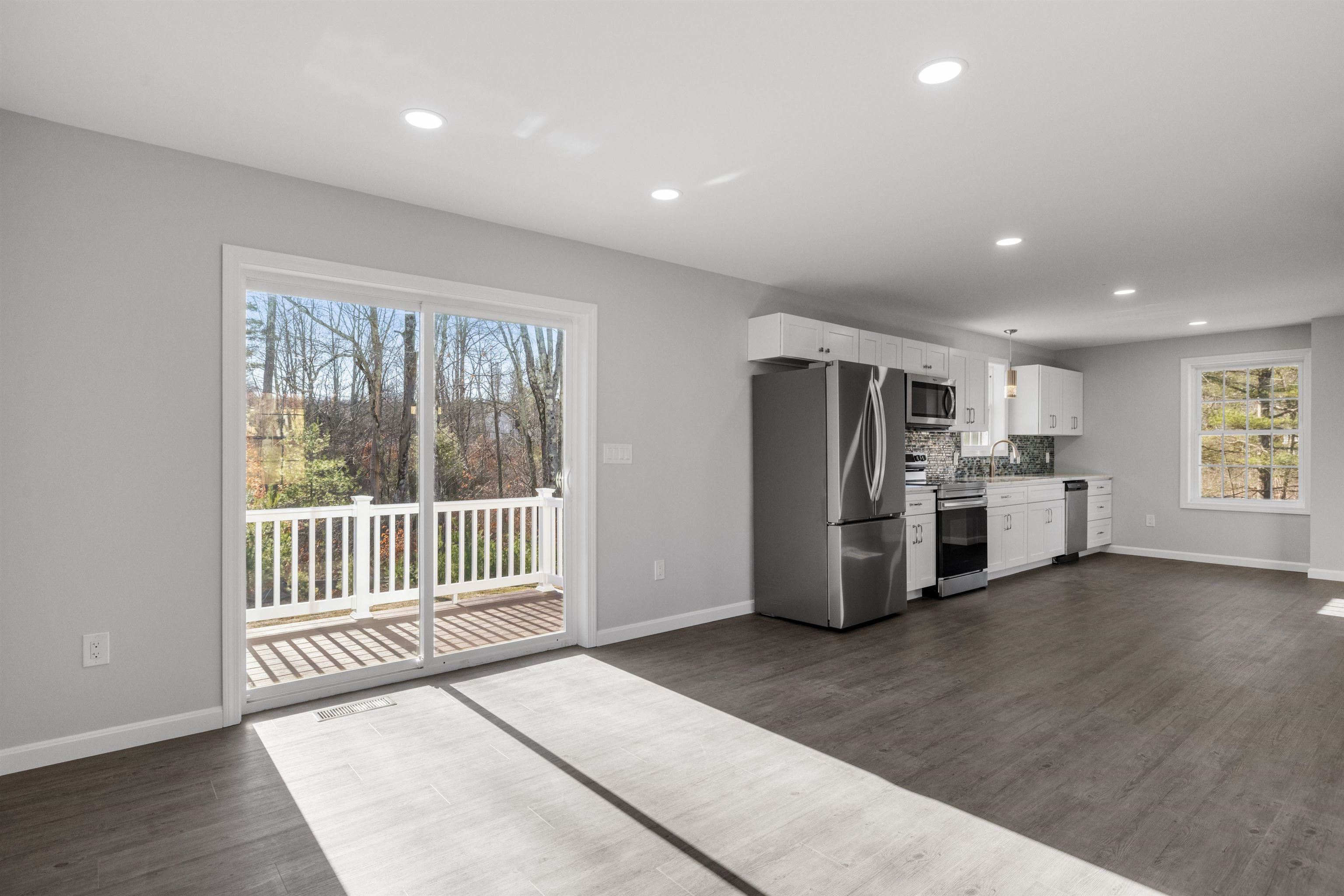 Chichester, New Hampshire 03258, United States, 3 Bedrooms Bedrooms, ,2 BathroomsBathrooms,Residential,Active,29946