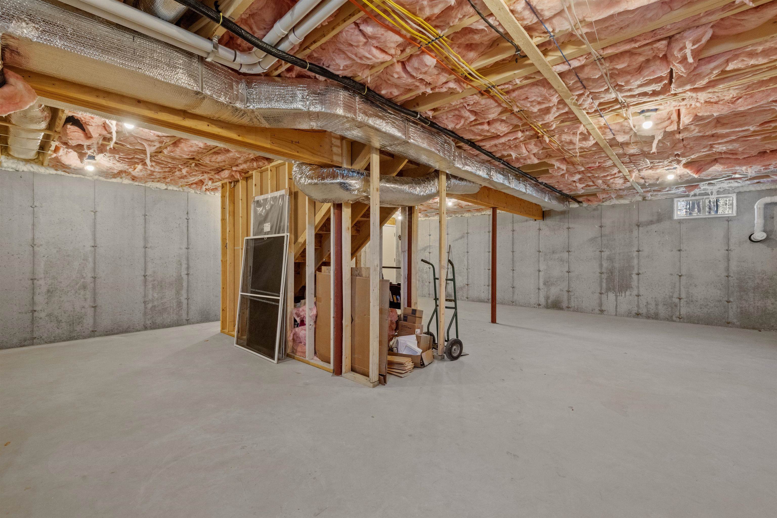 Chichester, New Hampshire 03258, United States, 3 Bedrooms Bedrooms, ,2 BathroomsBathrooms,Residential,Active,29946