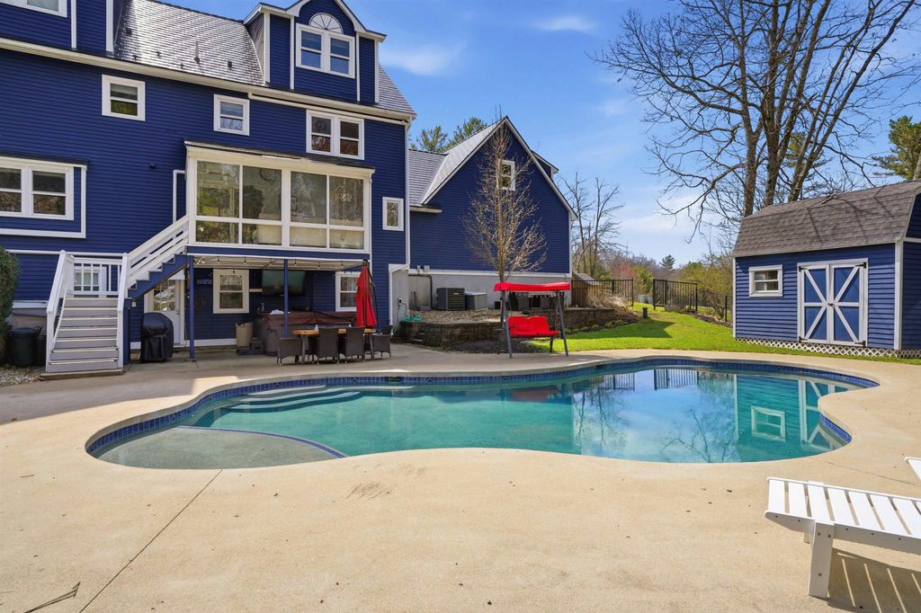 Photo of 67 Forest Street, Londonderry, NH 03053 (MLS # 5083967)