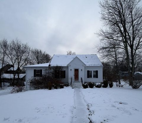 Photo of 6 Merry Street, Bedford, NH 03110 (MLS # 5072023)