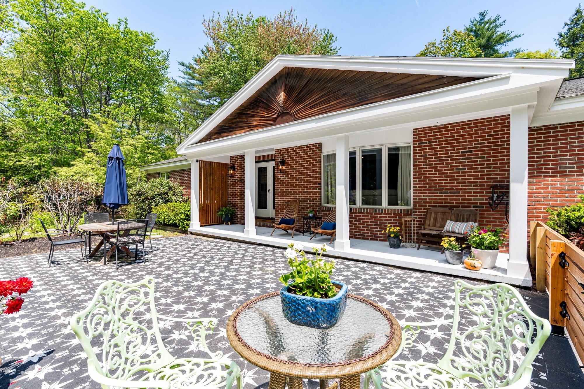 32 Four Rod Road