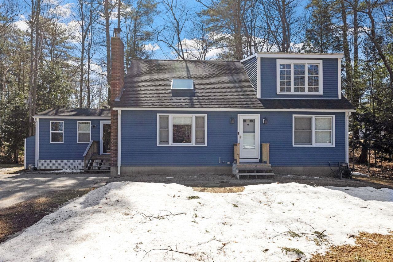 Barnstead, New Hampshire 03225, United States, 3 Bedrooms Bedrooms, ,2 BathroomsBathrooms,Residential,Pending,93608