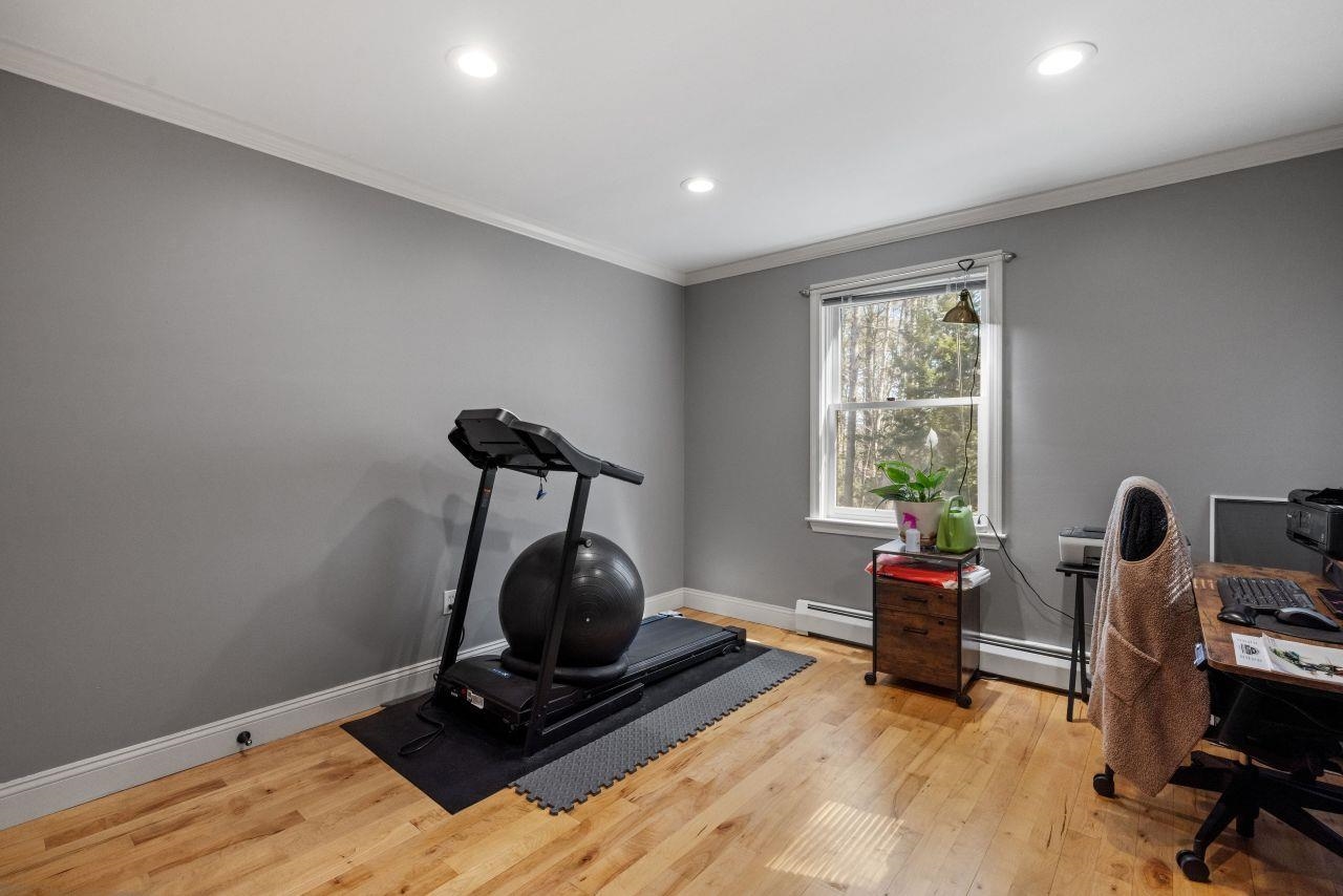 Barnstead, New Hampshire 03225, United States, 3 Bedrooms Bedrooms, ,2 BathroomsBathrooms,Residential,Pending,93608