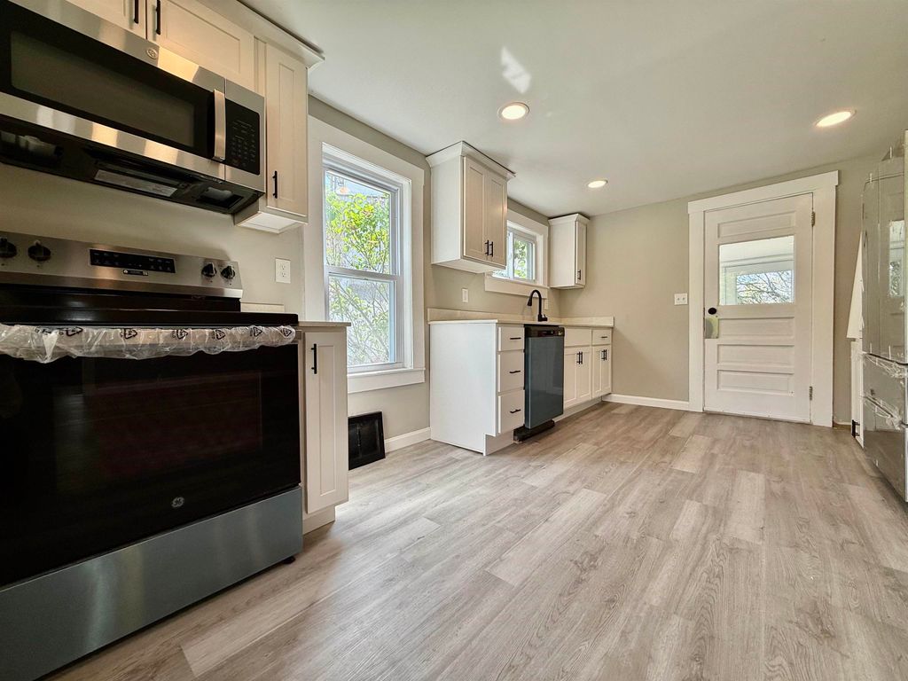 Photo of 516 Hall Street, Bow, NH 03304 (MLS # 5041015)