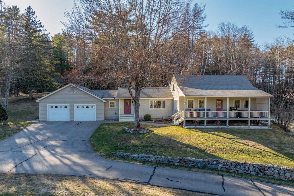 Photo of 25 Elliot Road, Center Harbor, NH 03226 (MLS # 5083026)