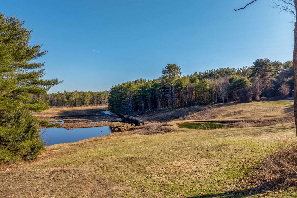 Photo of 25 Elliot Road, Center Harbor, NH 03226 (MLS # 5083026)