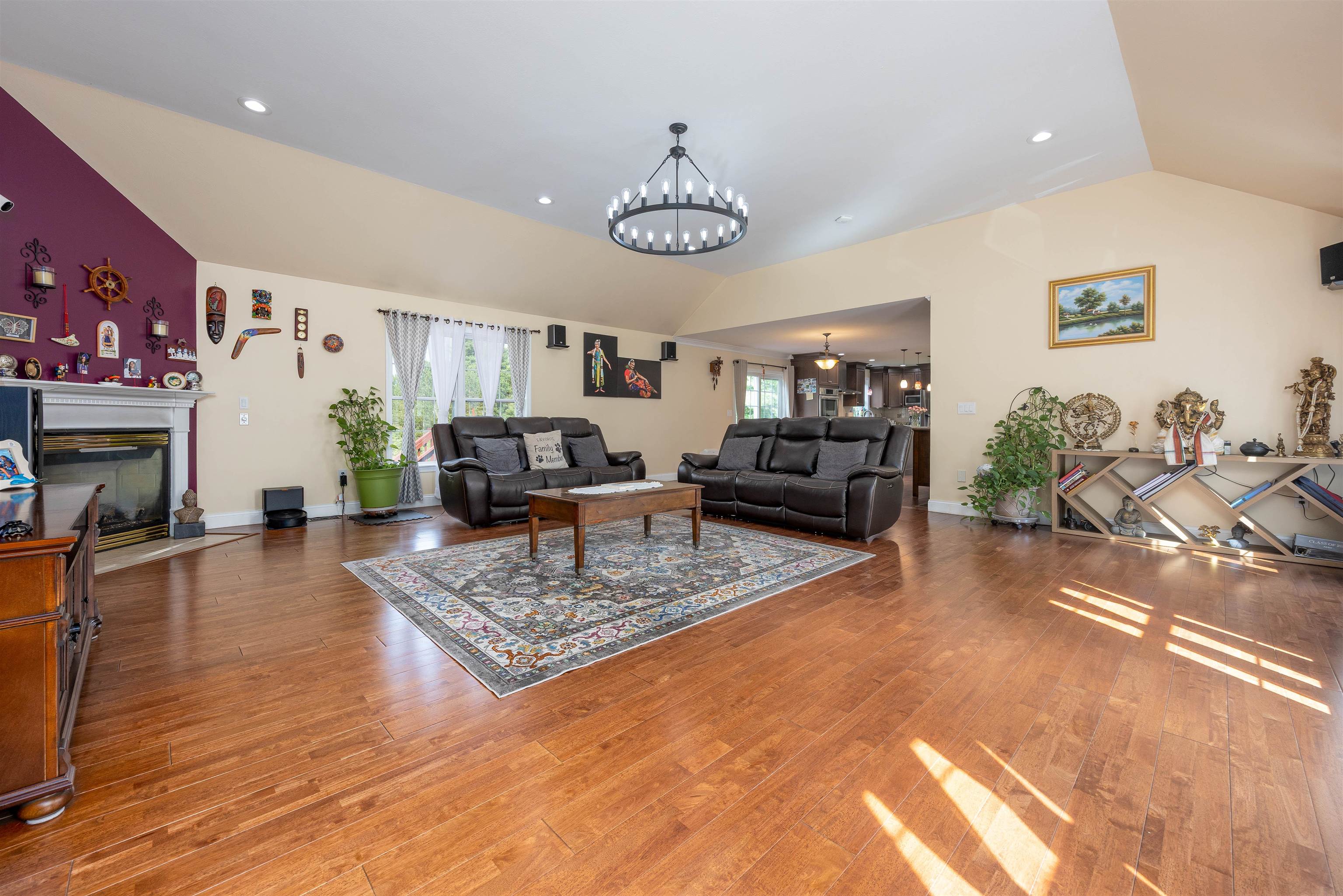 25 W Groton Road