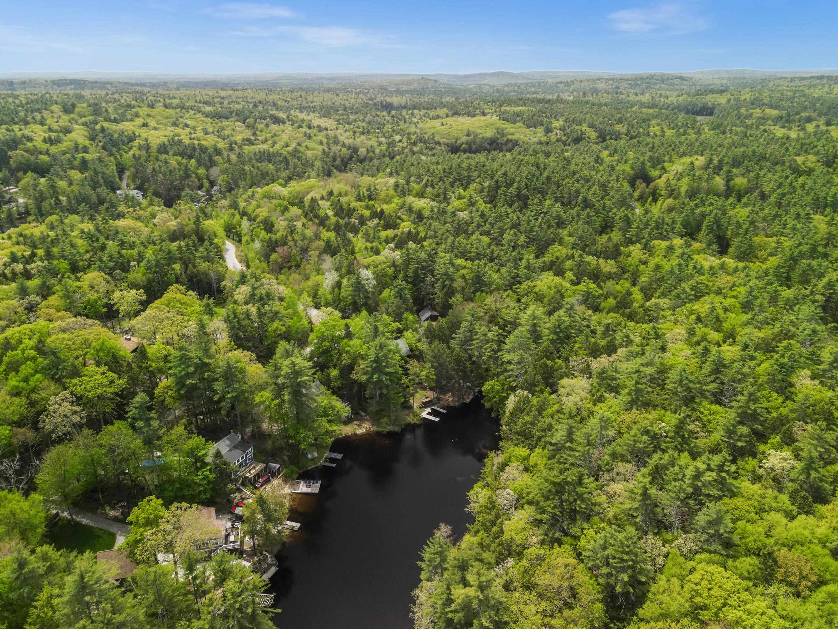 Nottingham, New Hampshire 03290, United States, 4 Bedrooms Bedrooms, ,2 BathroomsBathrooms,Residential,Pending,132183
