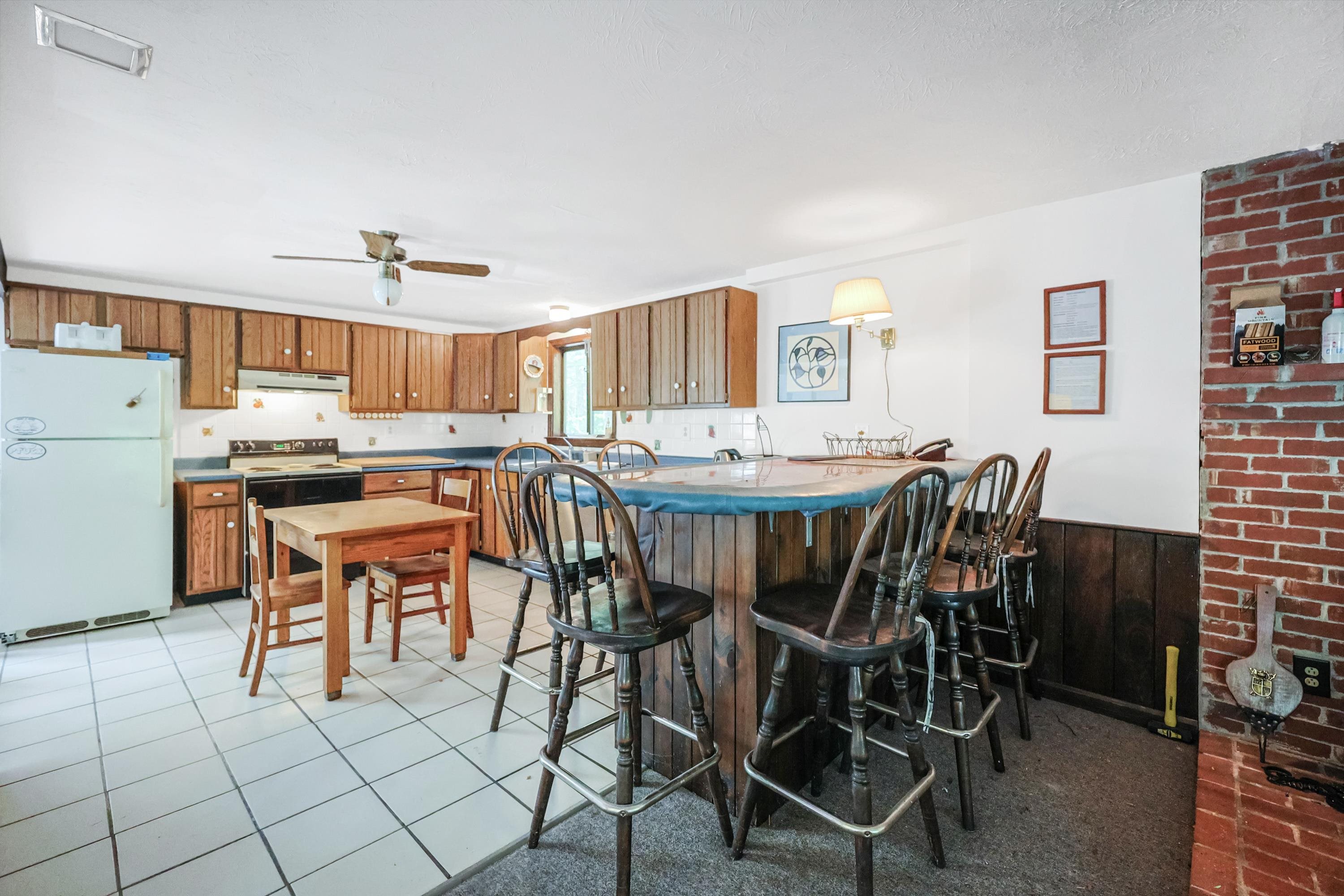 Nottingham, New Hampshire 03290, United States, 4 Bedrooms Bedrooms, ,2 BathroomsBathrooms,Residential,Pending,132183