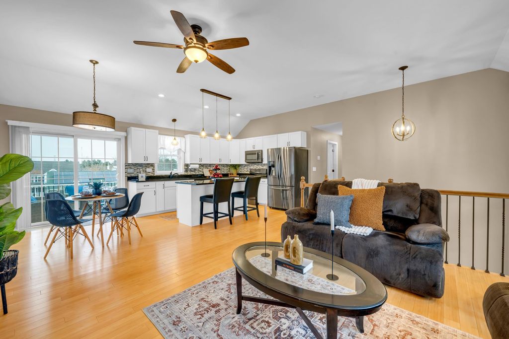 Photo of 79 Pullman Street, Manchester, NH 03103 (MLS # 5081570)