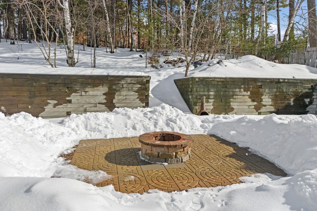 Photo of 109 Weston Road, Manchester, NH 03103 (MLS # 5078777)