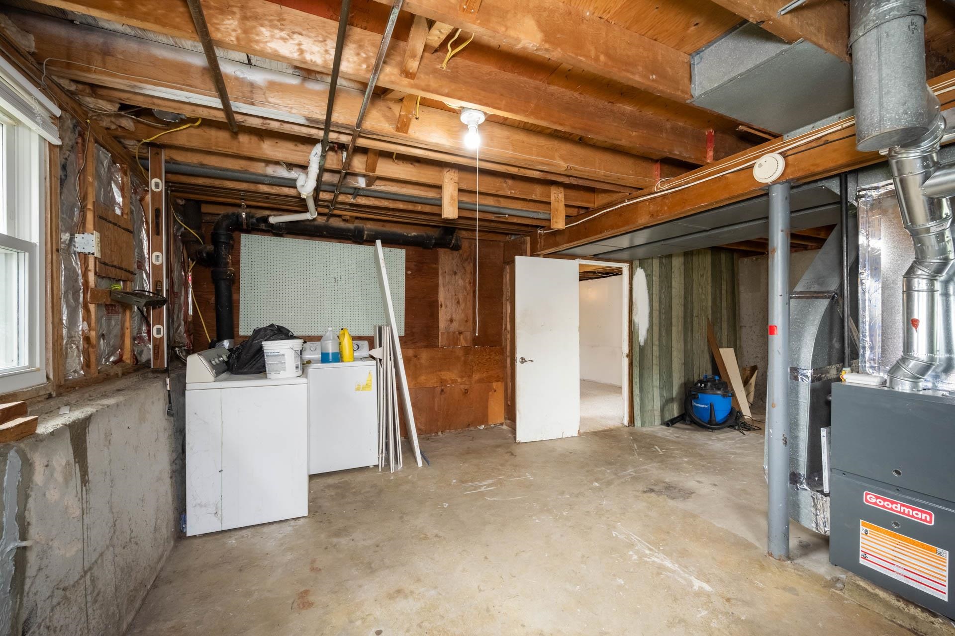 Nashua, New Hampshire 03060, United States, 3 Bedrooms Bedrooms, ,1 BathroomBathrooms,Residential,Active,146479