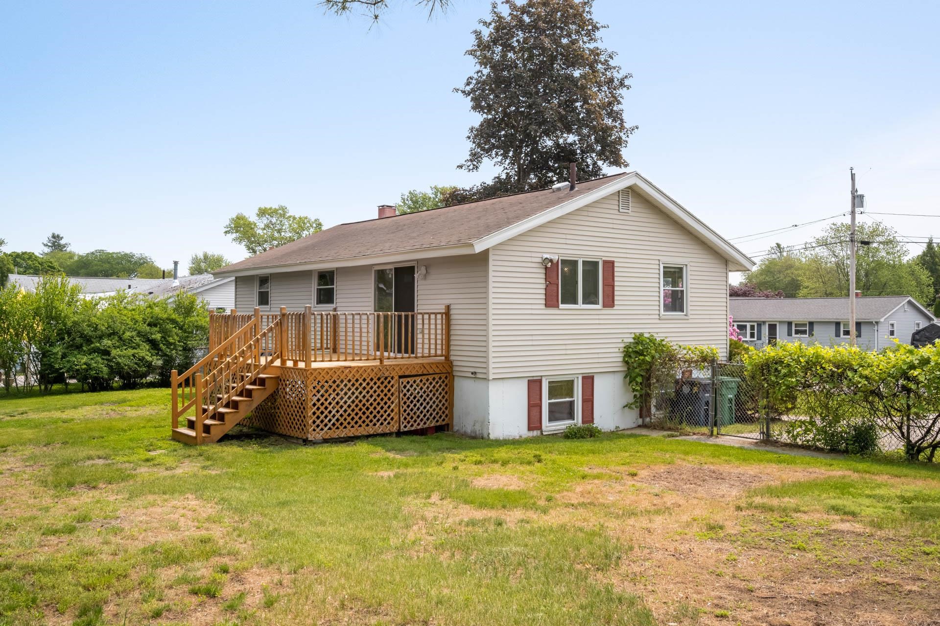 Nashua, New Hampshire 03060, United States, 3 Bedrooms Bedrooms, ,1 BathroomBathrooms,Residential,Active,146479