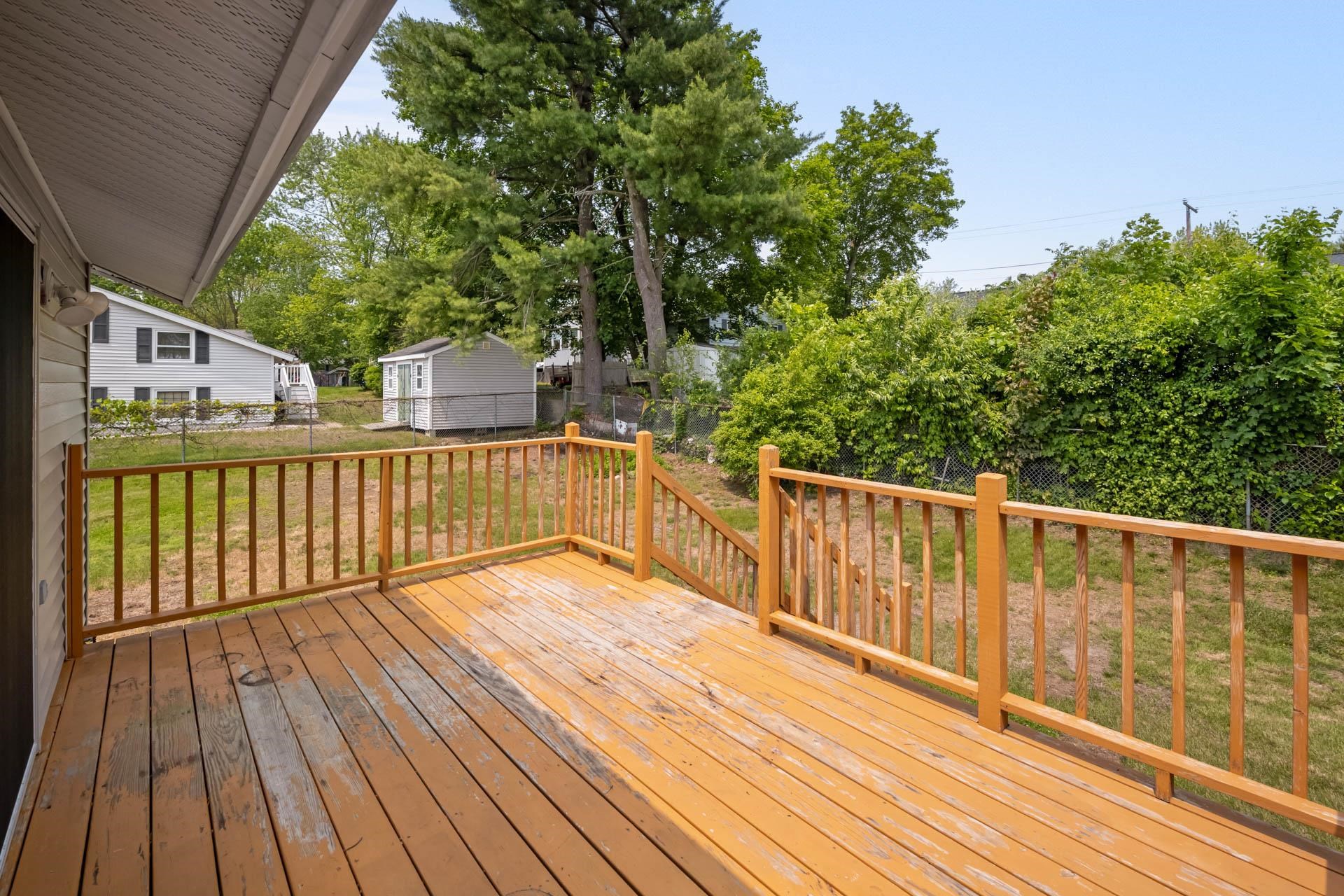 Nashua, New Hampshire 03060, United States, 3 Bedrooms Bedrooms, ,1 BathroomBathrooms,Residential,Active,146479