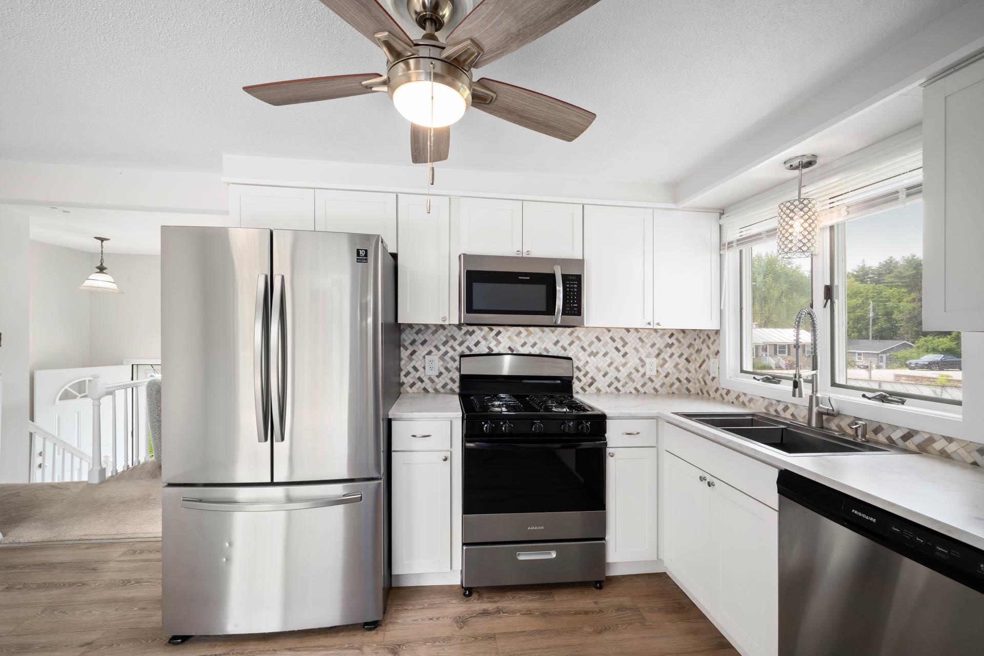 Nashua, New Hampshire 03060, United States, 3 Bedrooms Bedrooms, ,1 BathroomBathrooms,Residential,Active,146479