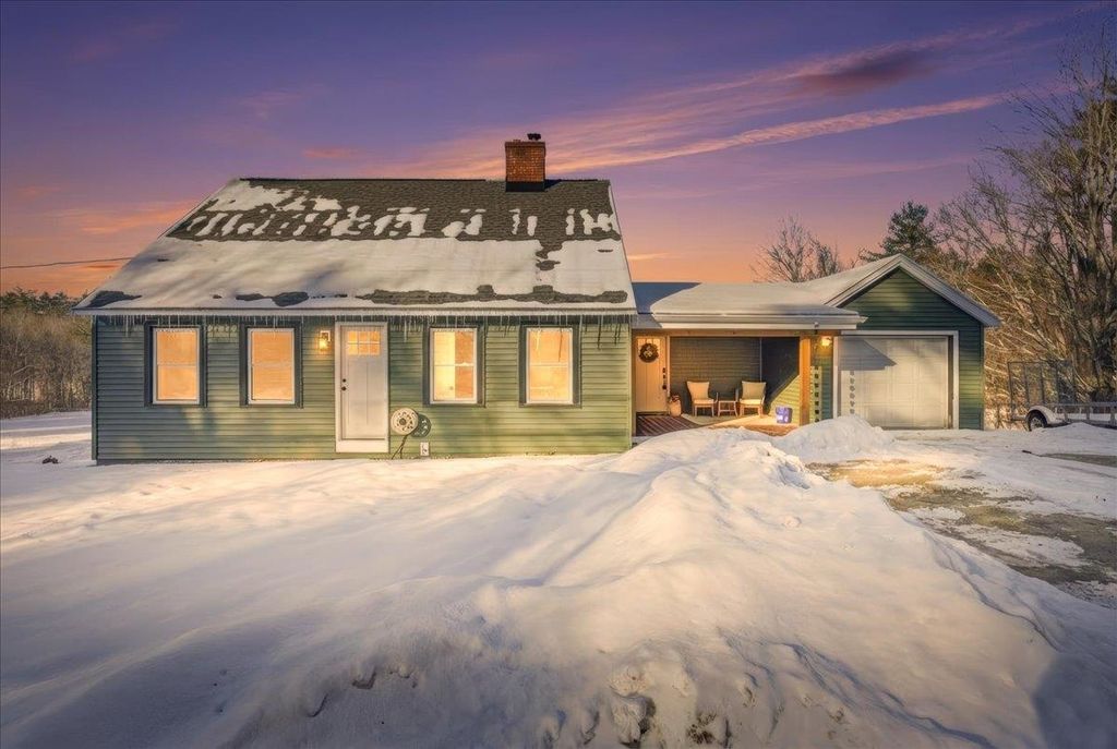 Photo of 881 Franklin Highway, Andover, NH 03216 (MLS # 5074753)