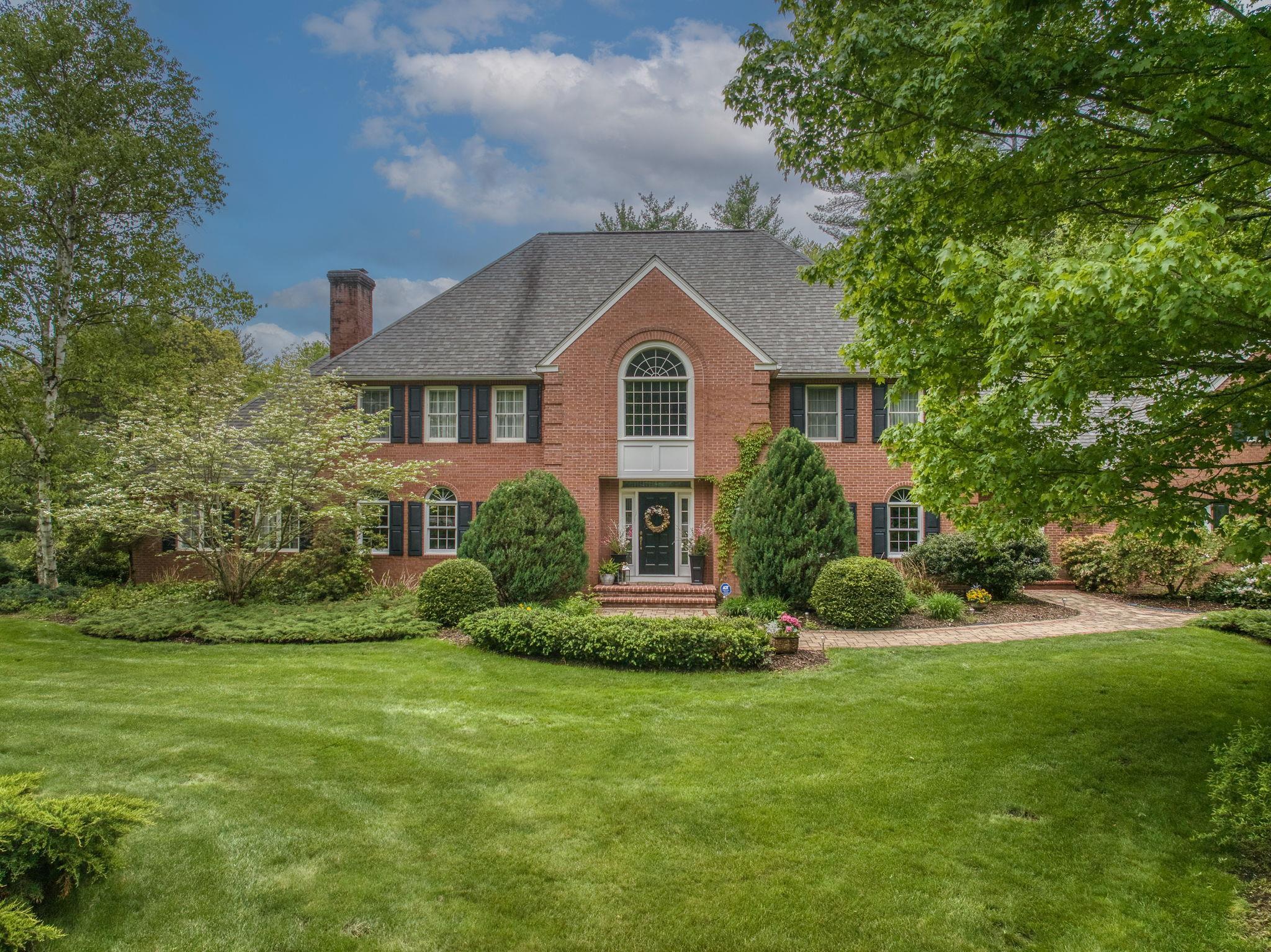5 Pembroke Way