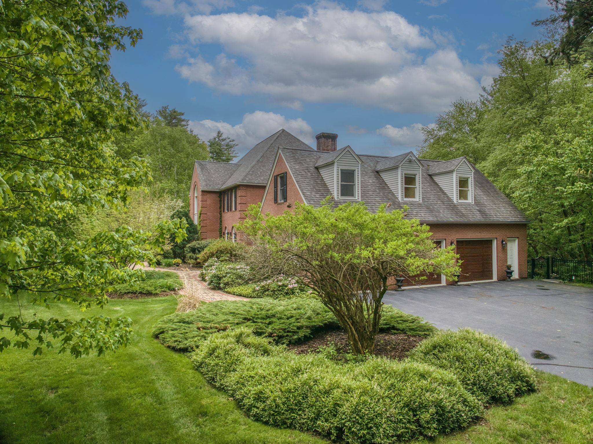 5 Pembroke Way