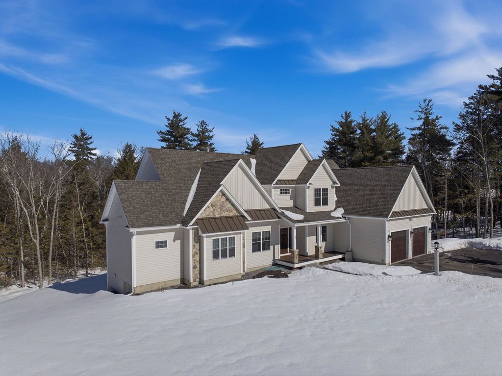 Photo of 5 Sawmill Lane, New Boston, NH 03070 (MLS # 5078381)