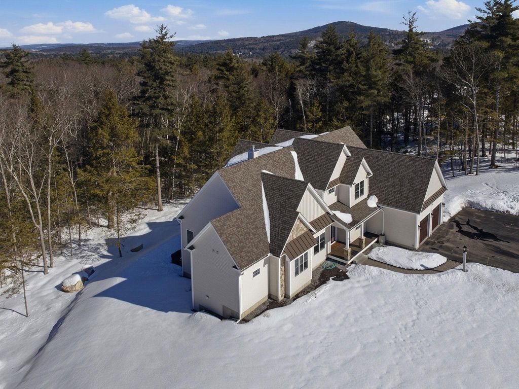 Photo of 5 Sawmill Lane, New Boston, NH 03070 (MLS # 5078381)