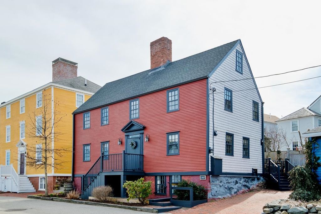 Photo of 114 Mechanic Street, Portsmouth, NH 03801 (MLS # 5087834)