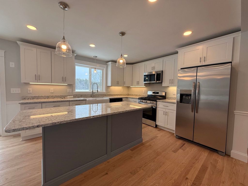 Photo of 56 Beaver Pond Drive, Barnstead, NH 03218 (MLS # 5078498)