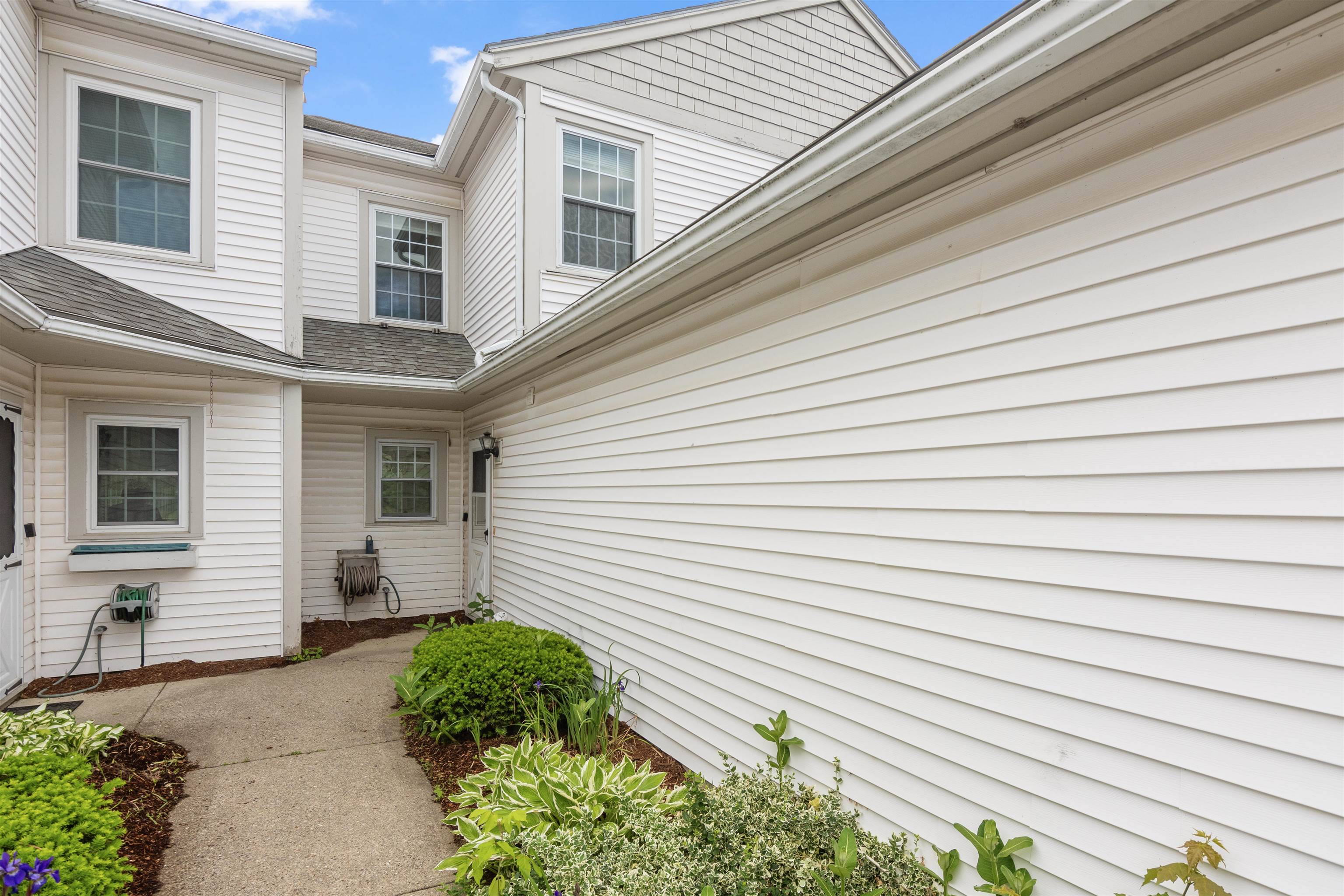 76 Saybrook Road