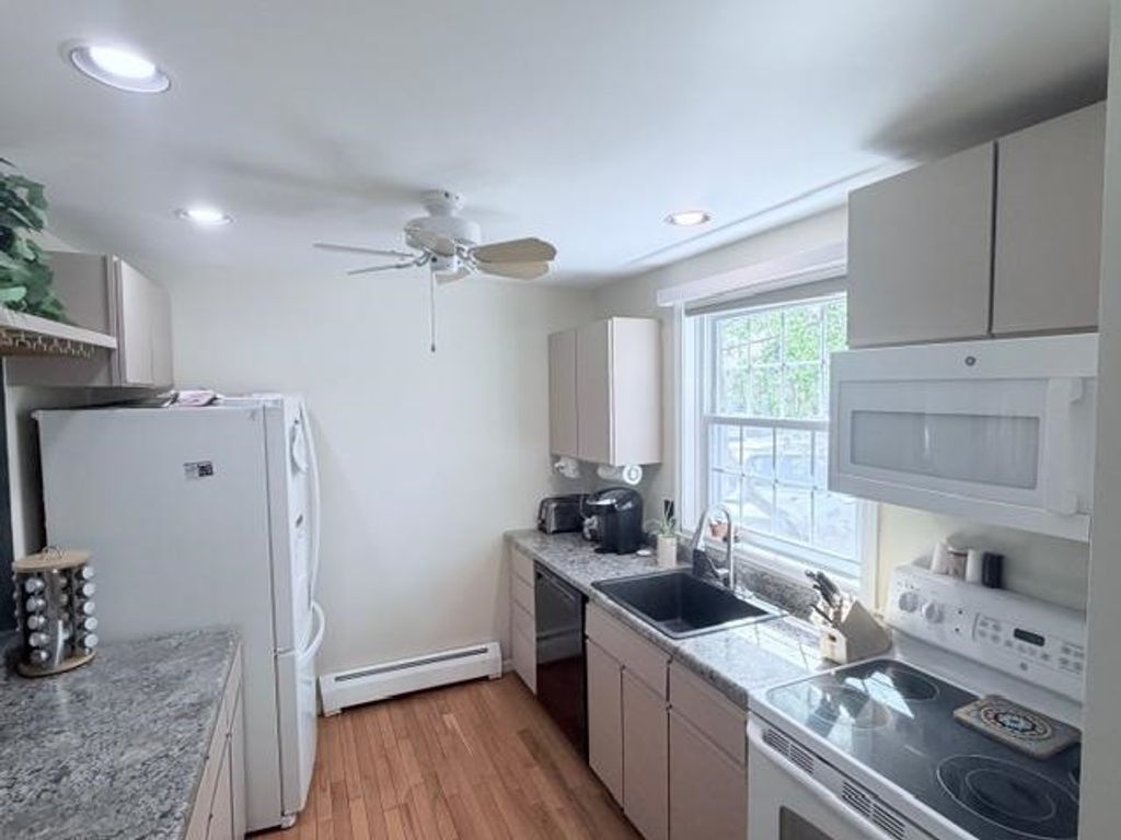 Photo of 1465 Hooksett Road #207, Hooksett, NH 03106 (MLS # 5086064)