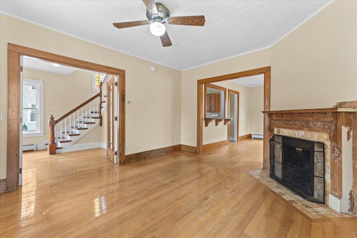 Waterbury, Vermont 05676, United States, 4 Bedrooms Bedrooms, ,2 BathroomsBathrooms,Residential,Active,112910