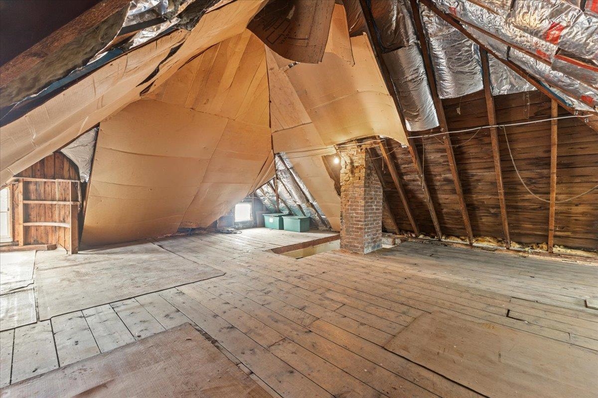 Waterbury, Vermont 05676, United States, 4 Bedrooms Bedrooms, ,2 BathroomsBathrooms,Residential,Active,112910